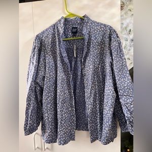 NWT GAP blue floral button up shirt. Womens size XXL. Retail $59